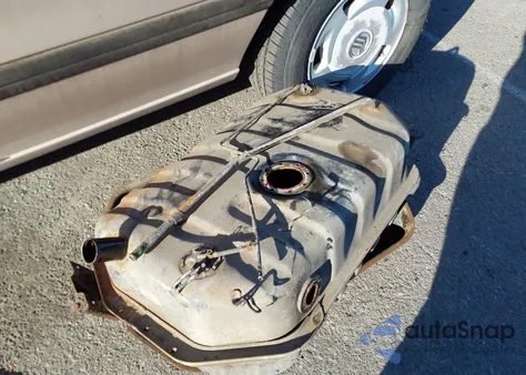 1992 Isuzu Amigo из США, поврежденный, VIN JACBG07E1N9805738